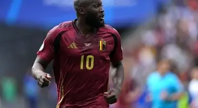 لوکاکو: نگذاشتند جسد پدرم را به کشور بیاوریم...