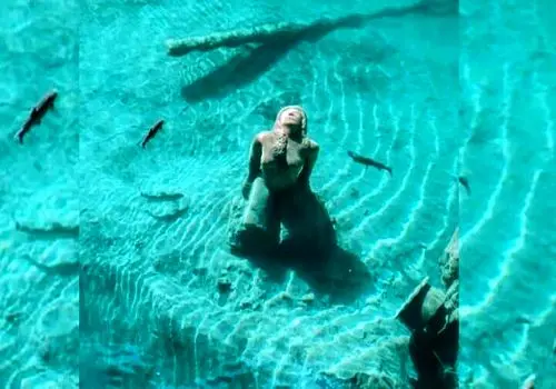 کشف تاریخی در اعماق دریا؛ مجسمه‌ای ۳۰۰۰ ساله بدون آسیب! + عکس