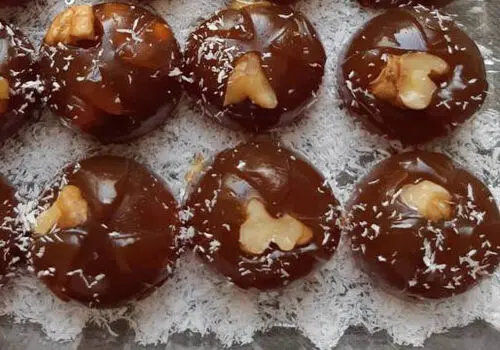 عصرونه : طرز تهیه باسلوق سالم و رژیمی با شیره انگور !