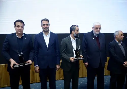 ثبت‌نام خودروهای وارداتی با حساب وکالتی بانک رفاه کارگران