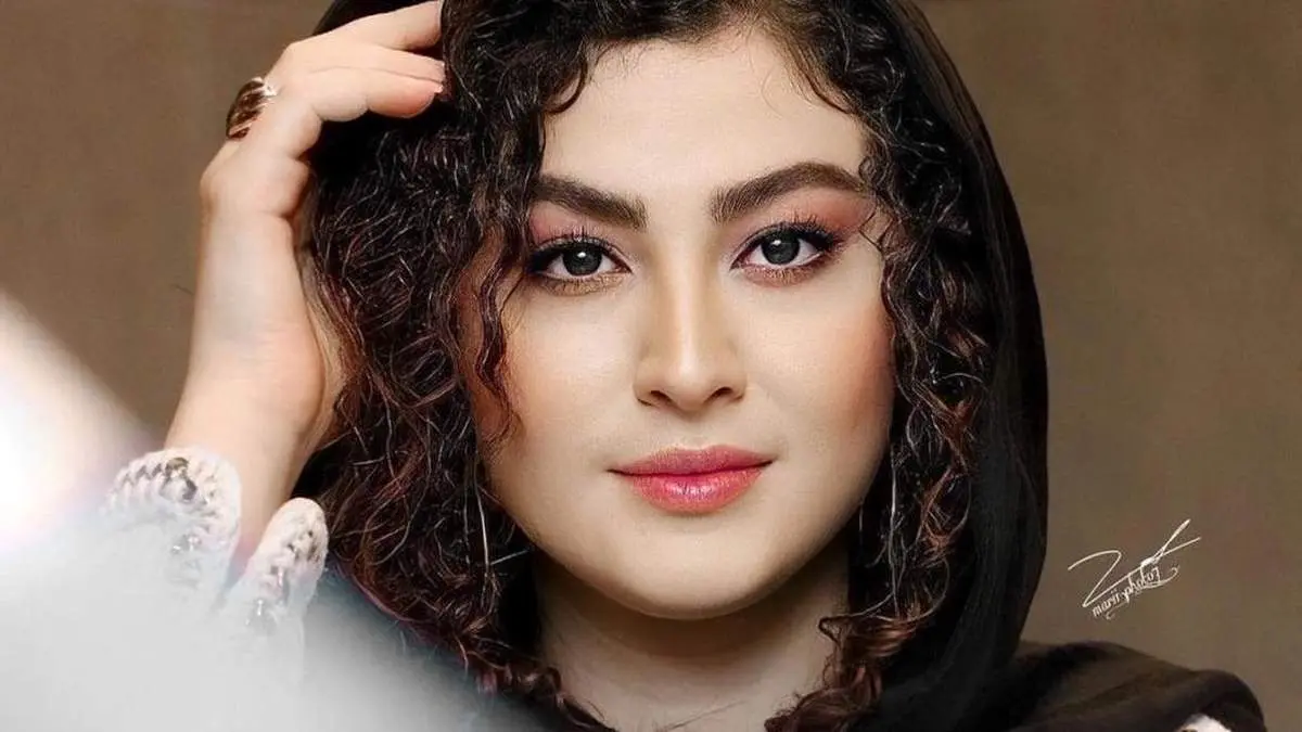 آرایش غلیظ مریم مومن در عکس سیاه و سفید ش