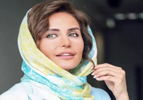 سلفی جذاب خانم بازیگر معروف که قصد پیری ندارد!+ عکس