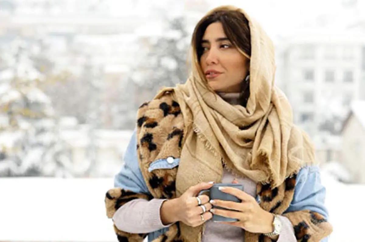 تصاویری جدید از نیکی مظفری در کنار پدرش و مارال بنی آدم در نمایش آرش