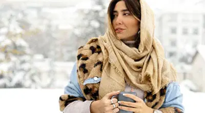 تصاویری جدید از نیکی مظفری در کنار پدرش و مارال بنی آدم در نمایش آرش