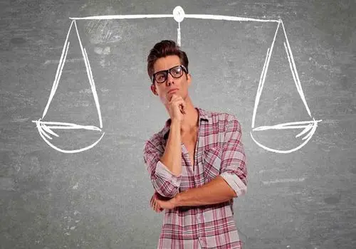 چرا برخی افراد در دام تصمیم‌های اشتباه می‌افتند
