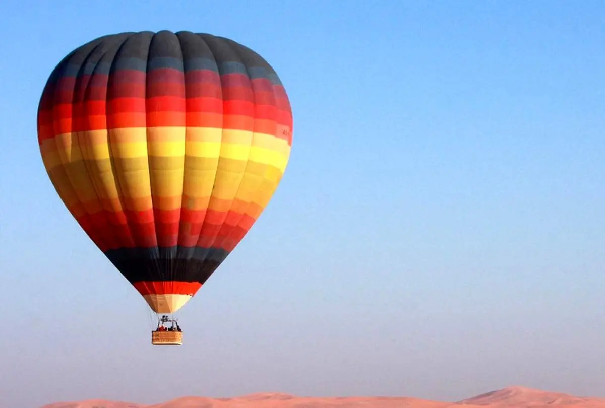گرفتار شدن یک بالون با 22 مسافر بین صخرهها در ترکیه+ فیلم