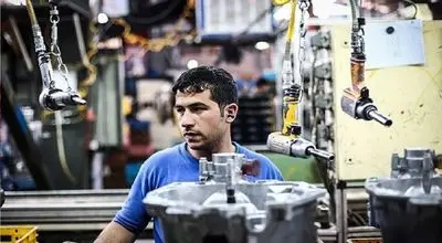 قراردادهای کار کارگران در شرایط جنگ به صورت خودکار تمدید شد