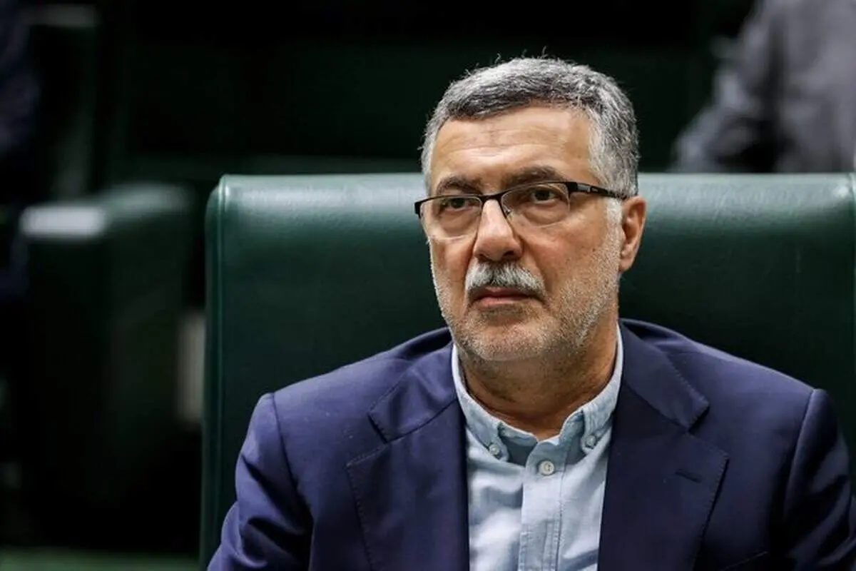 وزیر بهداشت: فعلاً برنامه‌ای برای حذف ارز ترجیحی دارو نداریم