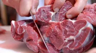 توزیع سریع گوشت گرم وارداتی در بازارهای کشور؛ به زودی