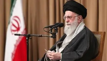 پیکر مطهر رهبر شهید به خاک سپرده شد