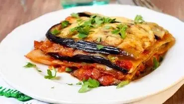 طرز تهیه خوراک بادمجان ایتالیایی با طعم متفاوت سس سویا + فیلم


