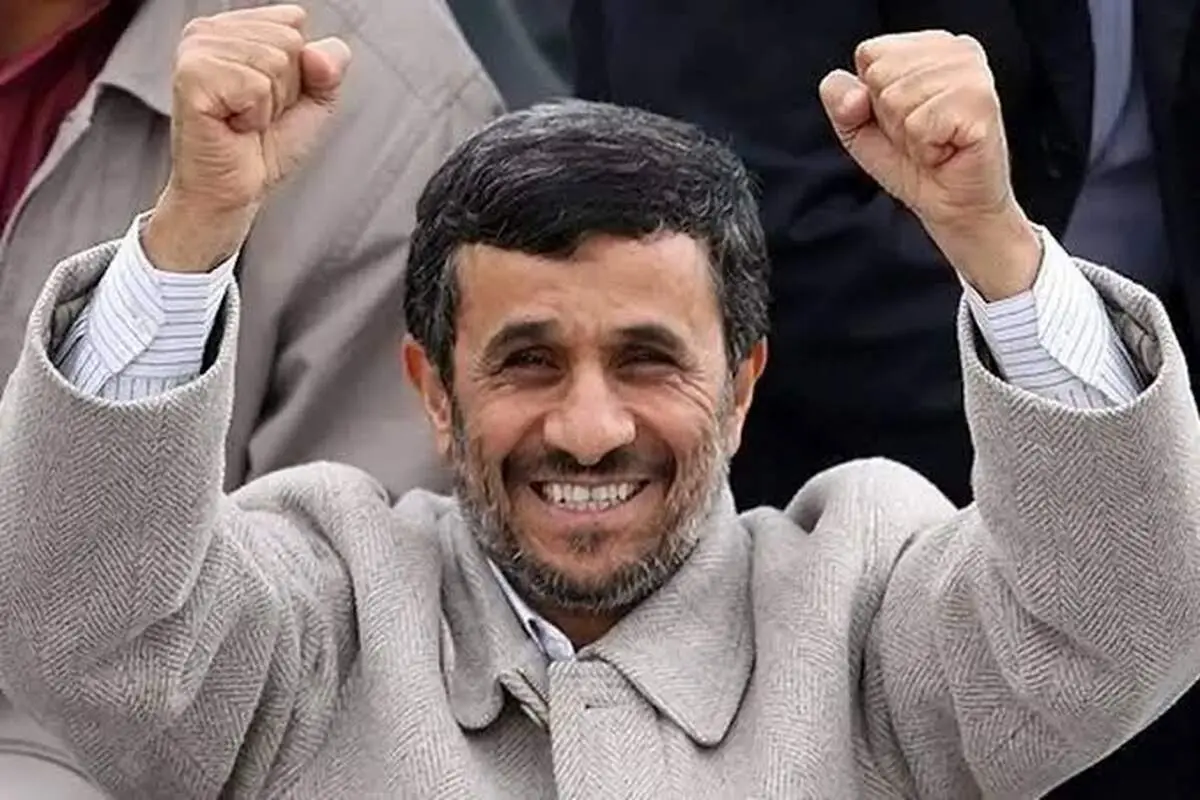 چهره متفاوت احمدی‌نژاد ۱۶ سال بعد از انتخابات ۸۸ خبرساز شد + عکس