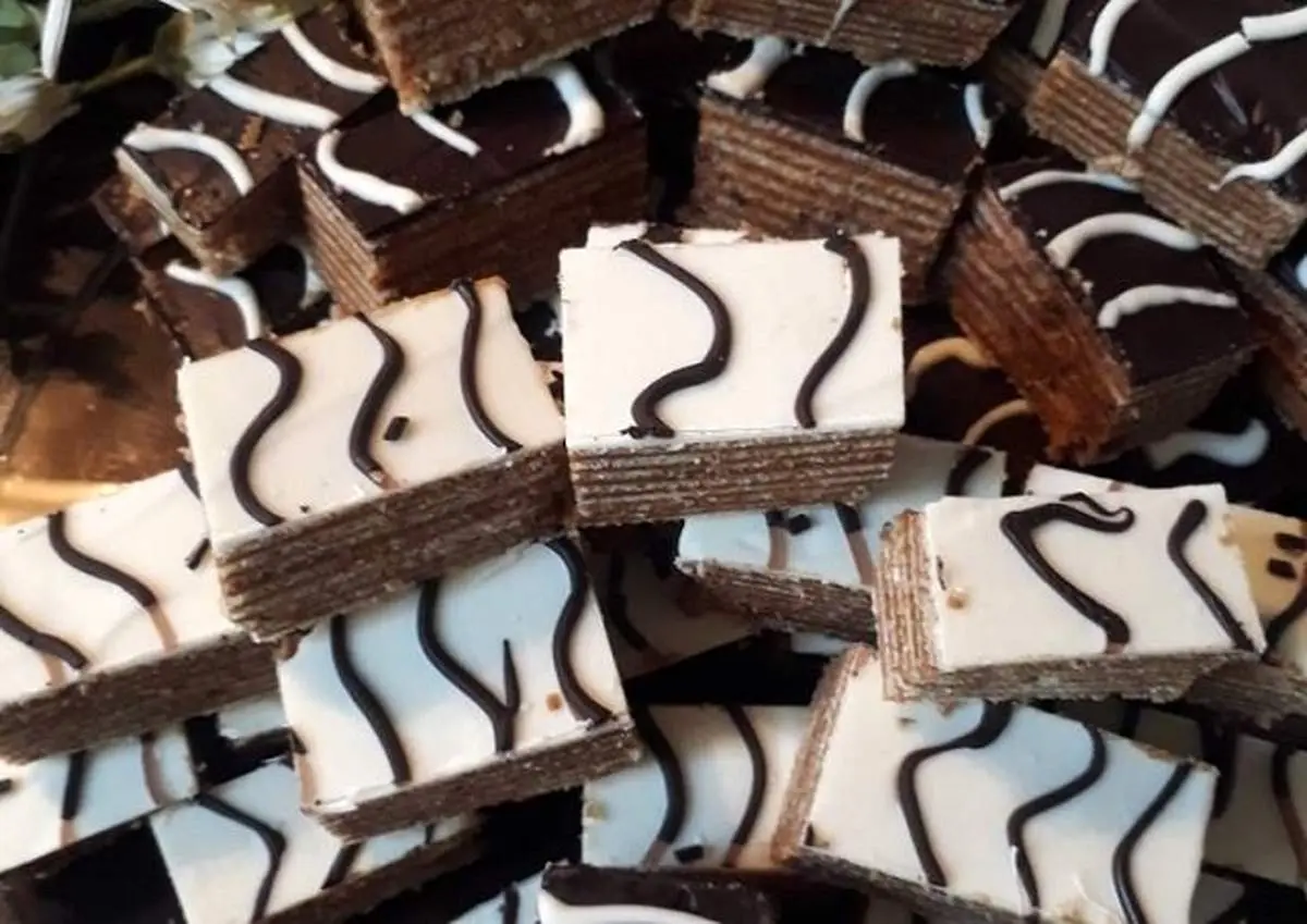 کالری شیرینی میکادو چقدر است ؟
