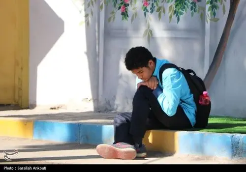 تخلف آشکار علیه عدالت آموزشی؛ مدارس دولتی هم دانش‌آموزان ضعیف را اخراج می‌کنند!