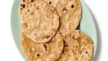 نان روتی تازه از تابه؛ دستور آسان برای ۸ عدد نان خانگی