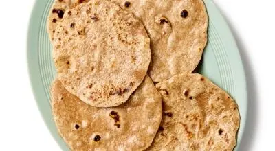 نان روتی تازه از تابه؛ دستور آسان برای ۸ عدد نان خانگی