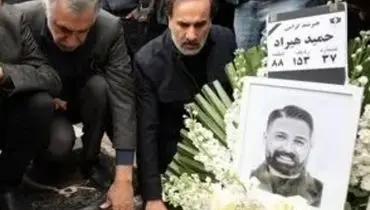 لحظه وقوع انفجار در حوالی محل خاکسپاری حمید هیراد/ویدیو 