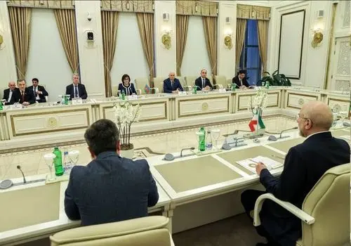 اختتامیه مجمع گفتگوی تهران با سخنرانی رئیس مجلس
