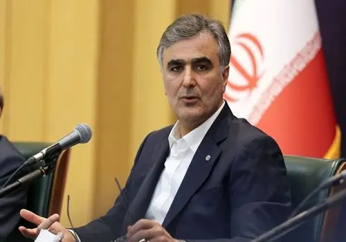 عیدی لاکچری  رئیس کل بانک مرکزی به مادرش + فیلم 