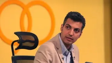 عادل فردوسی پور با دکوری شبیه به برنامه 90 بازگشت+ عکس