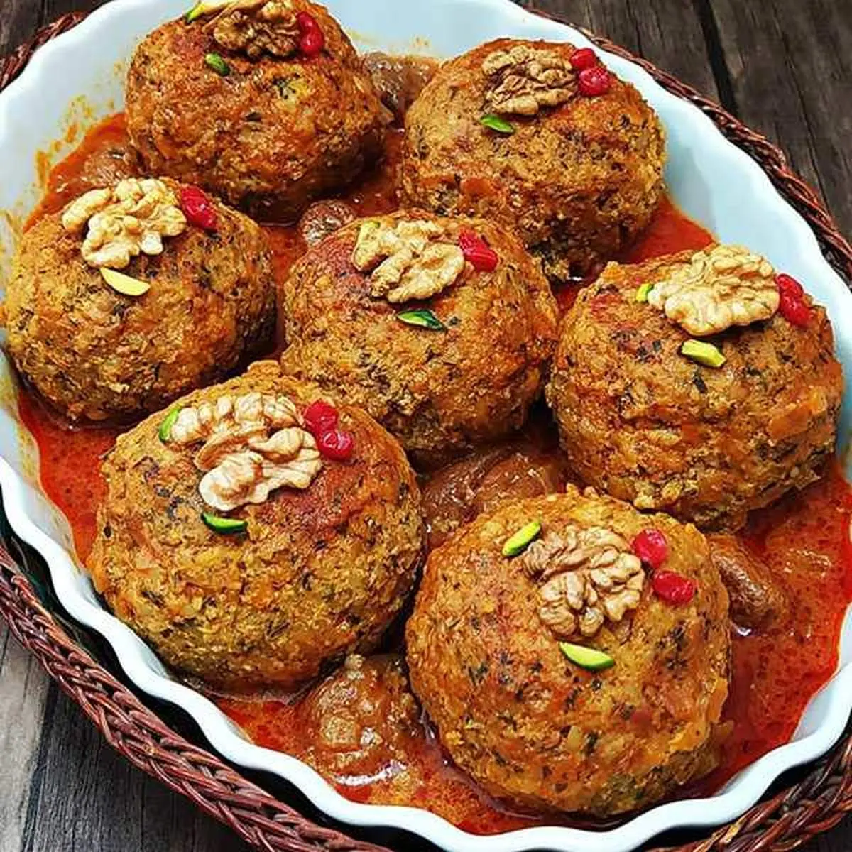 آشپزی اصیل ایرانی: راز و رمز پخت کوفته تبریزی آبدار + ویدیو