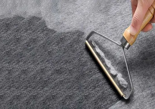 علت پرزدهی فرش‌های تازه و ۵ راهکار مؤثر برای رفع آن