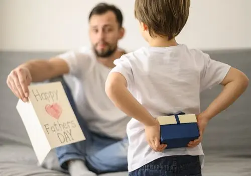  بنر روز پدر در بهشت زهرا جلب توجه کرد!/عکس