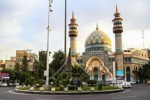 دیوار نگاره‌ای تازه در میدان فلسطین؛ یادبود سخنگوی شهید حماس+تصویر