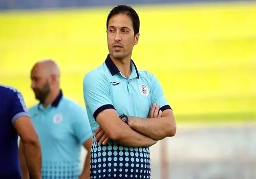 آشوبی: بهتر است عالیشاه در پرسپولیس بماند/ سبقت در نقل و انتقالات را خوب می بینم 