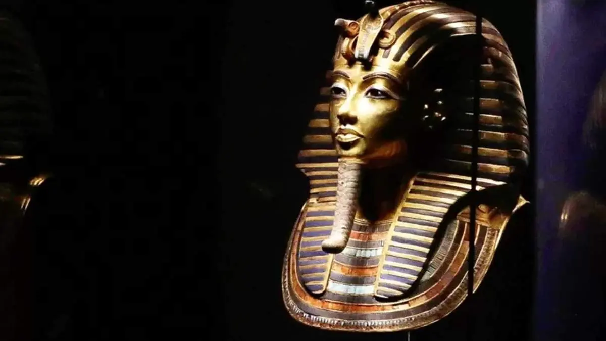 تصاویری از تخت باشکوه و باستانی توت عنخ آمون در موزه مصر + فیلم