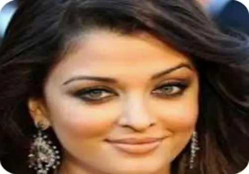 لحظه عاشقانه آیشواریا رای و خانواده‌اش در یک قاب