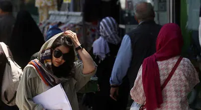 آغاز ارسال پیامک حجاب برای زنان عابر پیاده در تهران
