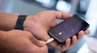 چطور شارژ باتری موبایل را در شرایط جنگی حفظ کنیم؟
