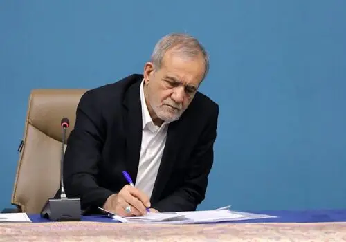 پزشکیان: مشکل مملکت توسط کسانی که درد دارند و می‌فهمند حل خواهد شد