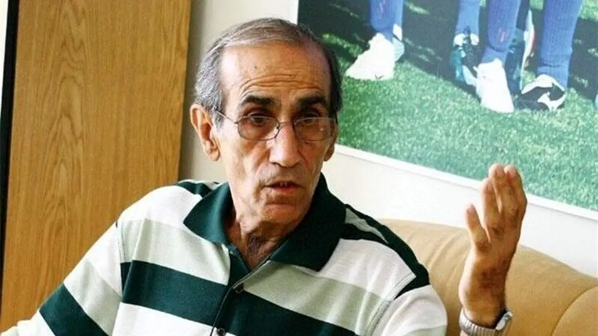 دلالها استقلال را نابود کردهاند