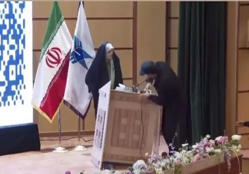 استوری خاص مژده لواسانی با متن عاشقانه
