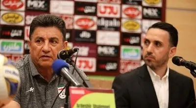 یکی حرفهای قلعه نویی را برای مردم ترجمه کند!