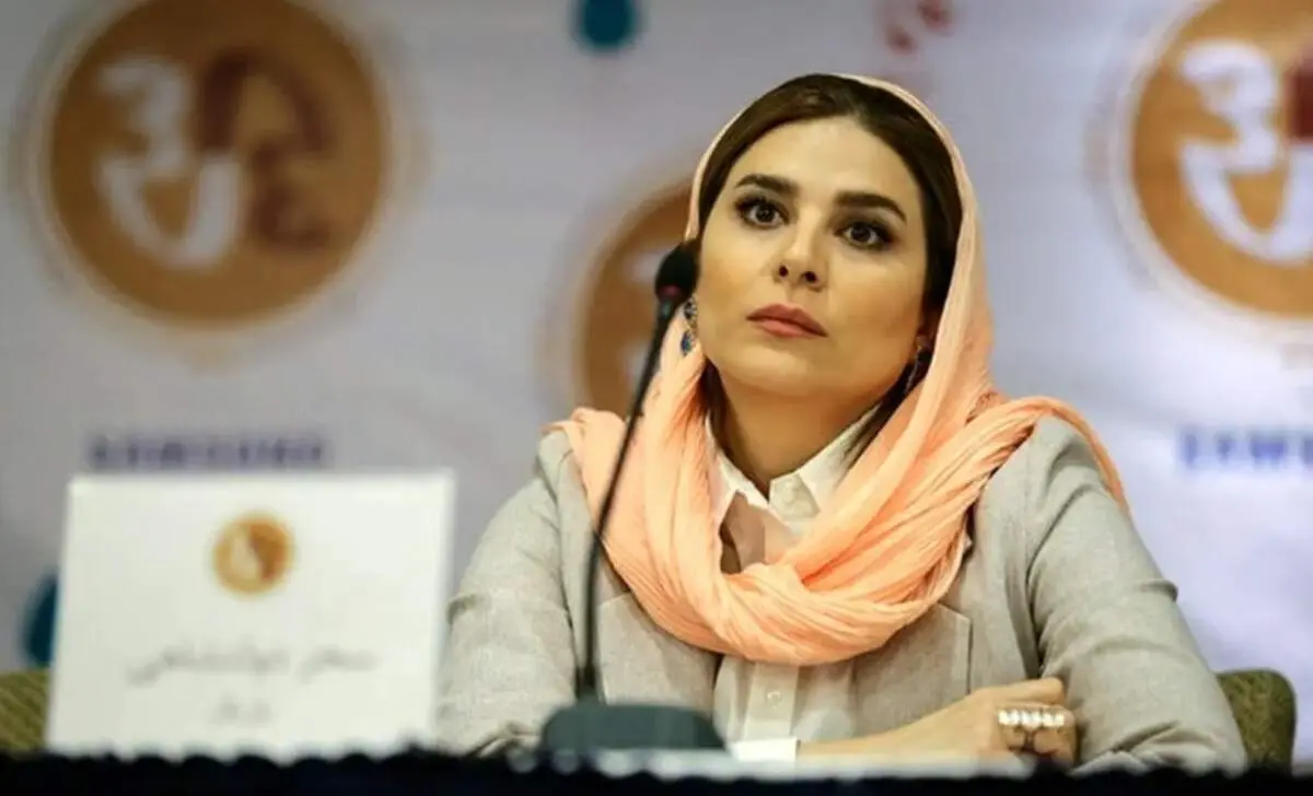  «سحر دولتشاهی» در دوران کودکی و در یک سالگی؛ سال 59