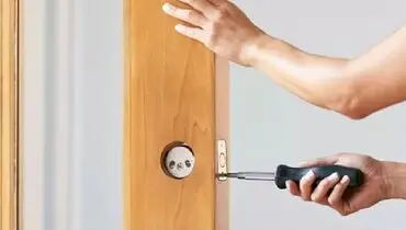 استعلام هزینه نصب دستگیره هوشمند؛ معرفی نصاب و مدل دستگیره دیجیتال

