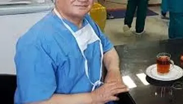 لحظه سکته پزشک مشهدی در حین معاینه بیمار + فیلم
