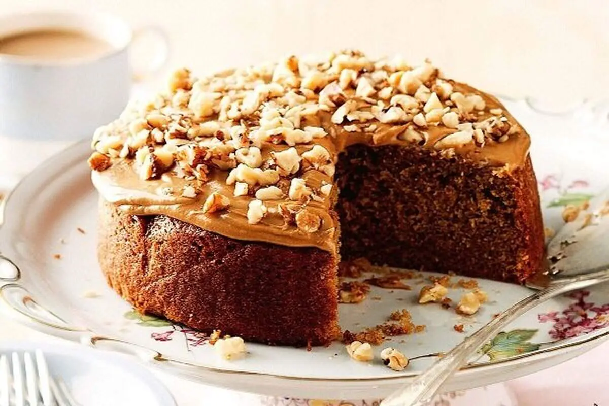 طرز تهیه کیک نسکافه و گردو
