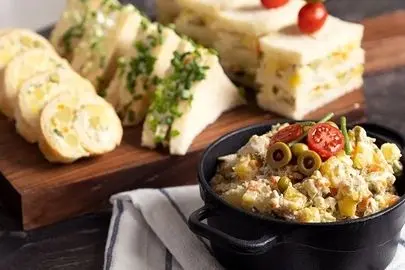 طرز تهیه سالاد الویه؛ غذایی محبوب و مجلسی