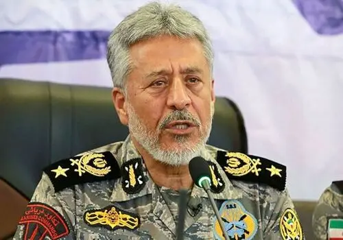 دریادار سیاری: ارتش آمادگی کامل دارد