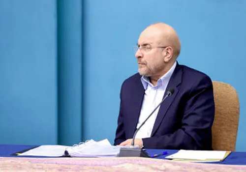  قلعه‌نویی خطاب به خداداد عزیزی: هر چی از من میدانی بگو+ فیلم