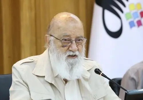 ویدئویی جالب از خرس آب تنی در دریاچه سبلان در روز گرم مرداد