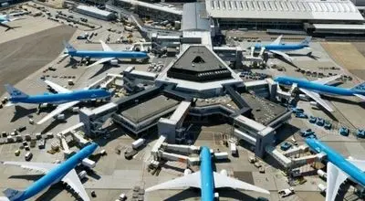 مسافران هوایی کی منتظر بلیت ارزان باشند؟