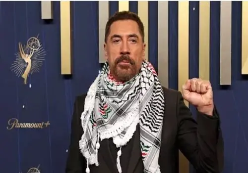 زوج مشهور سینما در بازی اسپانیا شکار دوربین‌‍‌ها شدند