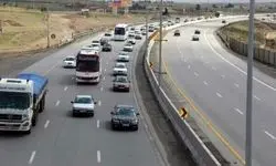 اصابت پرتابه به آزادراه تهران قم/ آزادراه مسدود شد