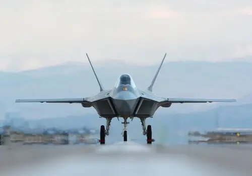۲۰ فروند جنگنده سوخو-۳۵ (Su-35)  ایران به زودی  تهران خواهد رسید