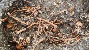 اسکلت‌های اعدام‌شدگان از دل خاک بیرون آمدند + عکس